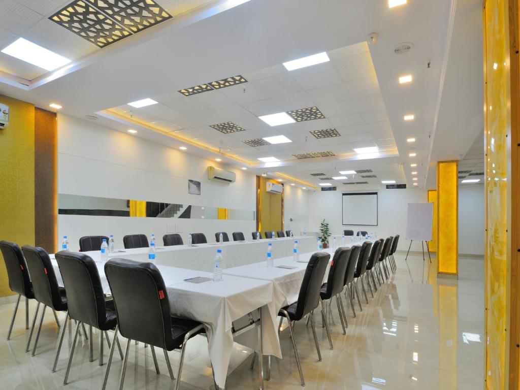 conferenceroom2