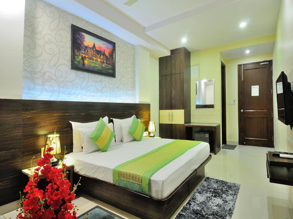 deluxe-room